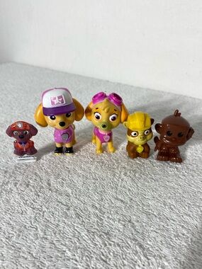 5/$35 Paw Patrol Mini Figure Lot: Skye, Rubble, Zuma & Mandy Monkey 5Pcs